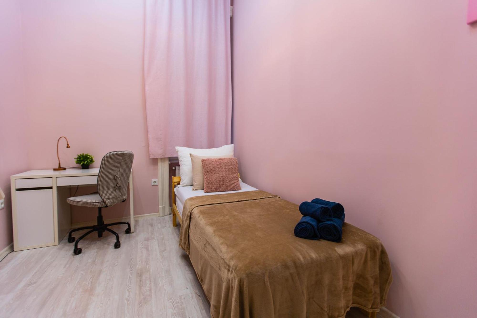 Diamond Lux - 5 Rooms, 2 Bathrooms Apartment *